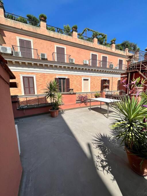 Campo De' Fiori Rooftop Apartment Rom Exteriör bild